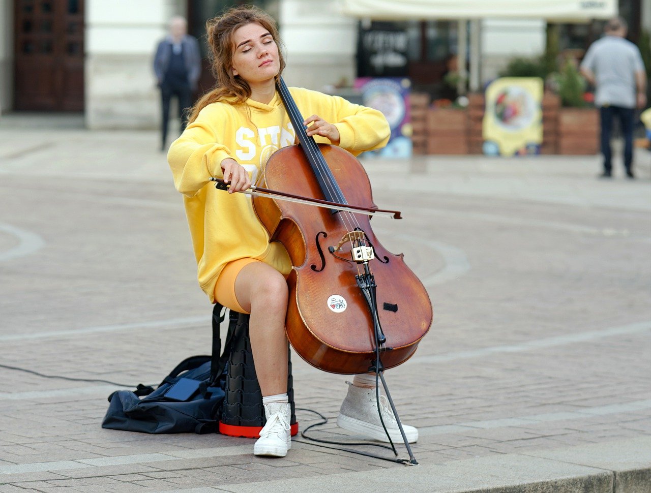 woman, young, cello-8009086.jpg