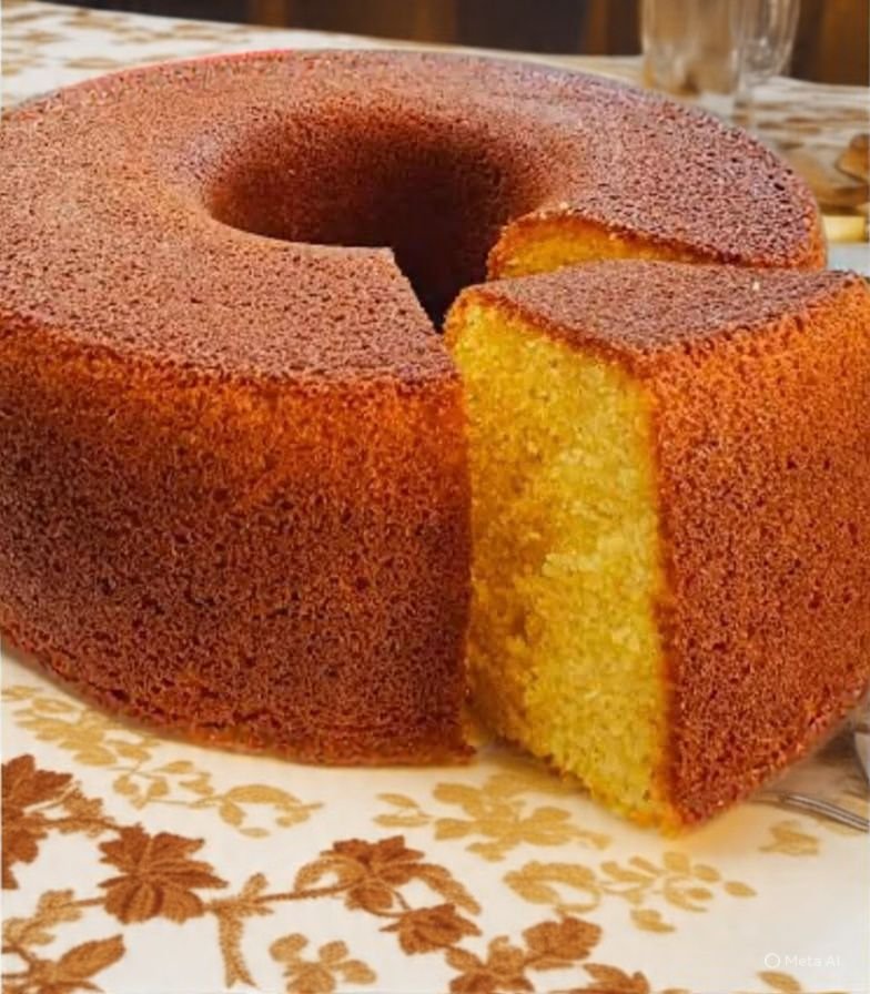 Bolo de Fubá com Creme de Leite